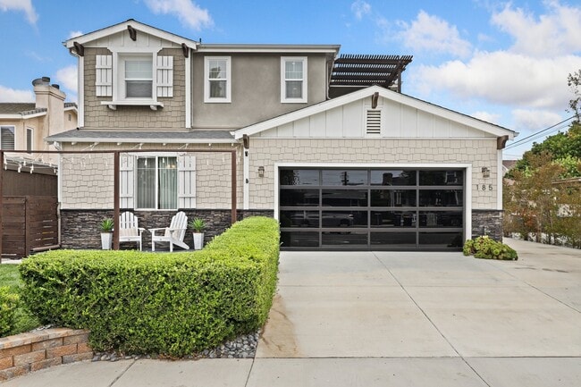 Front view of home. - 185 E 19th St