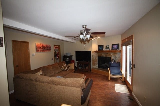 Building Photo - 3 Bedroom Home in South Anchorage w/ Fence...