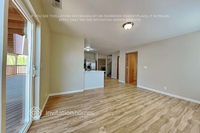 Building Photo - 20120 15th Ave E