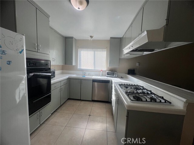 Foto del edificio - 455 Glenhill Dr