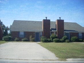 Building Photo - 1214 Peyton Cir