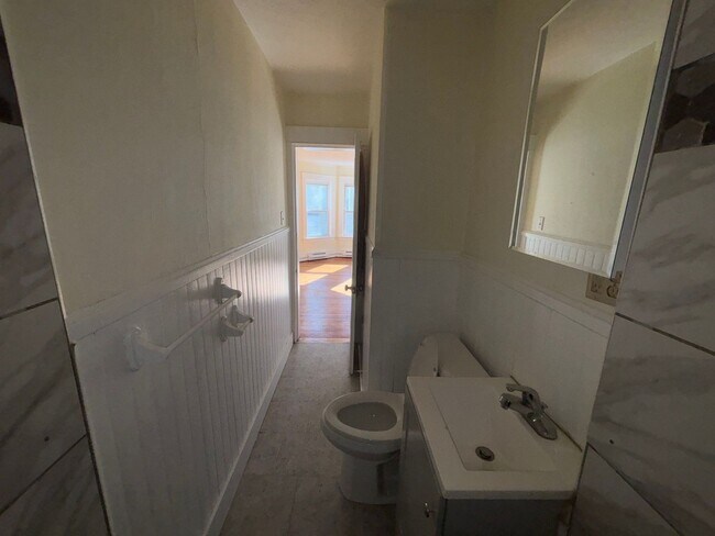 Foto del edificio - 68-72 Laurel St.