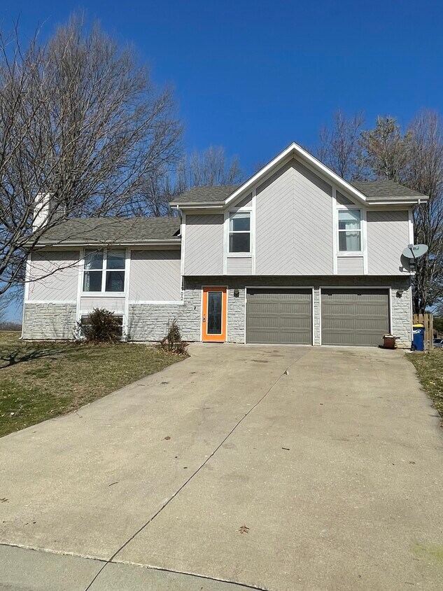 1900 SE 6th Terrace, Lee's Summit, MO 64063 House Rental in Lee's