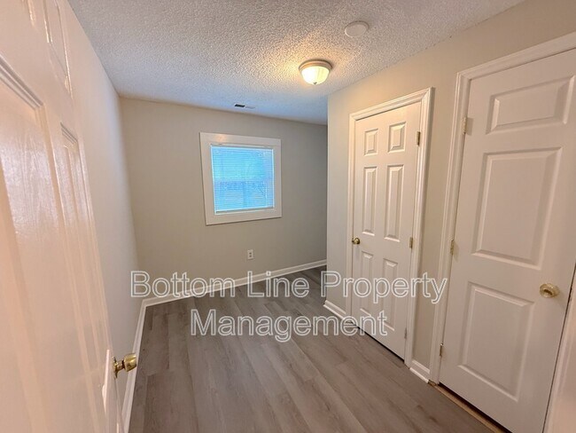 Foto del edificio - 910 N Morris St