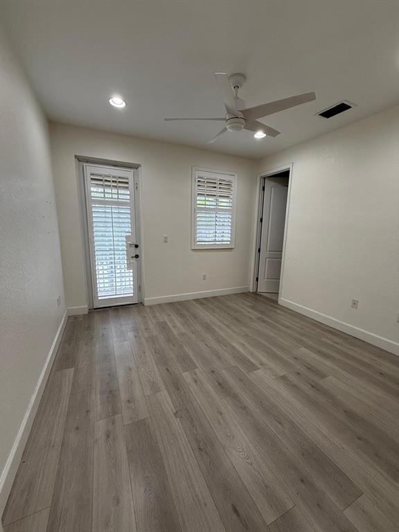 Foto del edificio - 705 SW 147th Ave