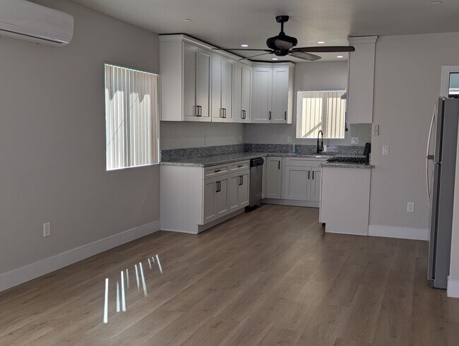 Building Photo - 1417-1419 Milton Ave.