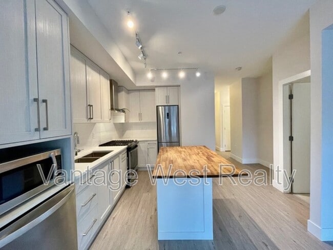 Photo du bâtiment - 4380-4380 Lakeshore Rd