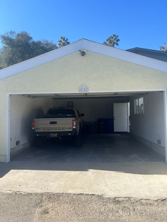 Building Photo - Adorable La Mesa Village House