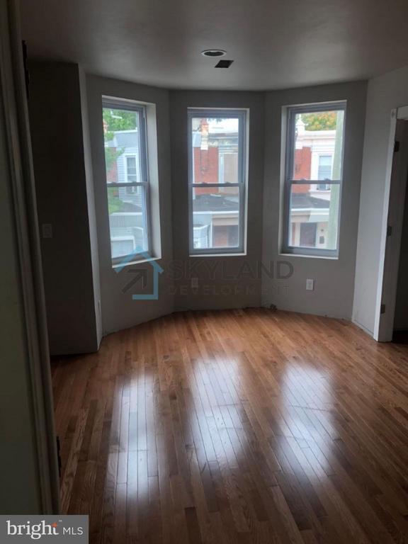 Building Photo - 1263 S Ruby St