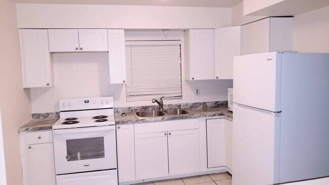 Foto del edificio - 17 W Winter Park St