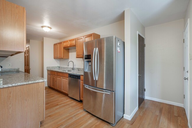 Building Photo - 2508 S Pitkin Way