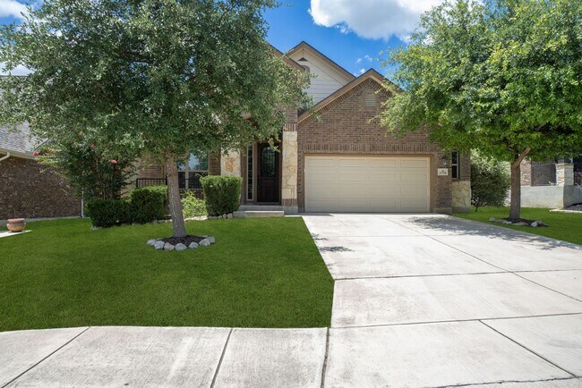 Foto del edificio - Executive-Style Home Now Available in Alam...