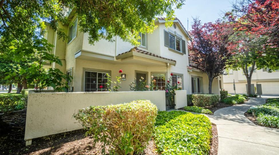 Foto principal - 1171 Tea Rose Cir