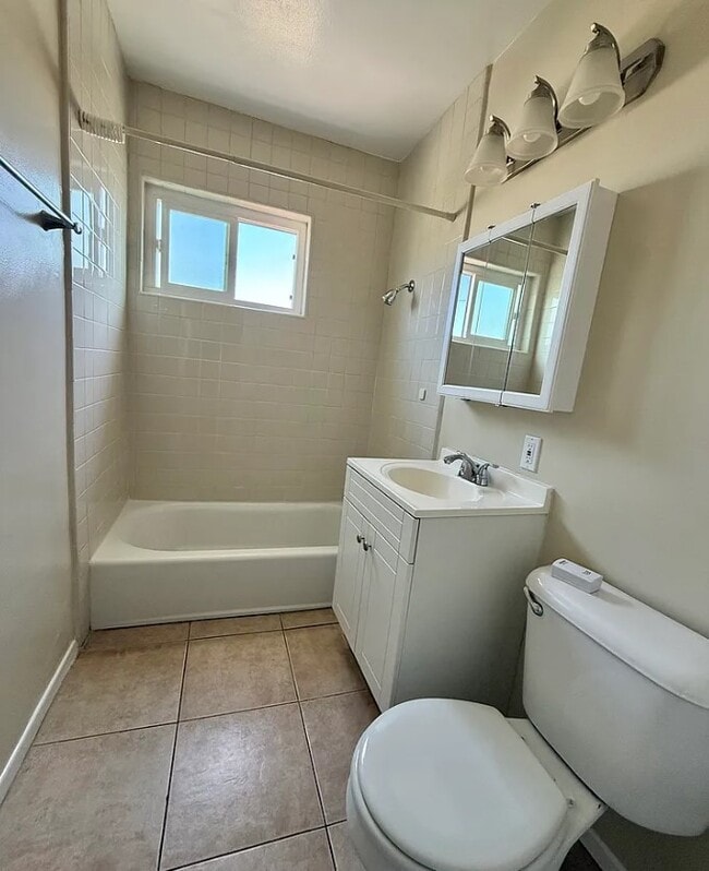 Foto del edificio - 4433 W 159th St