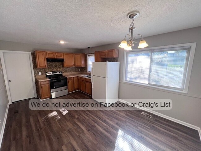 Foto del edificio - Lagrange- Ramona Drive