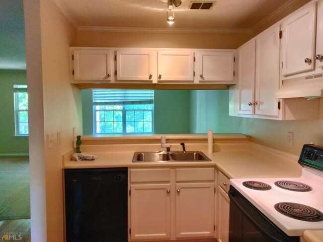 Building Photo - 330 Teal Ct