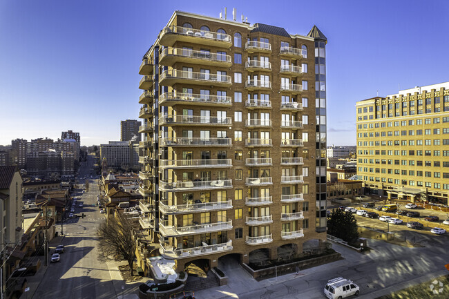 Building Photo - Townsend Place Condominiums