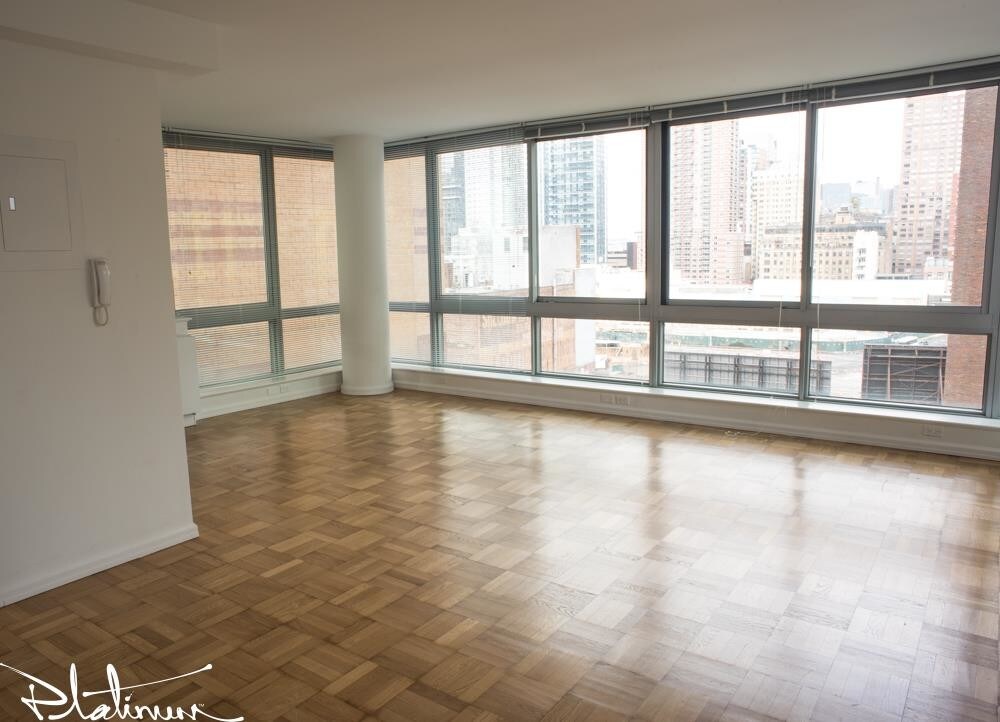 Foto principal - 455 West 37th Street