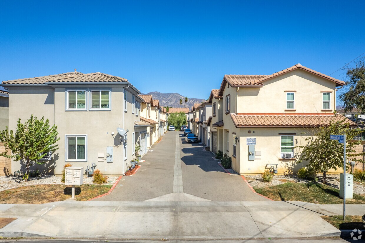 Primary Photo - 14651 Willow Park Dr