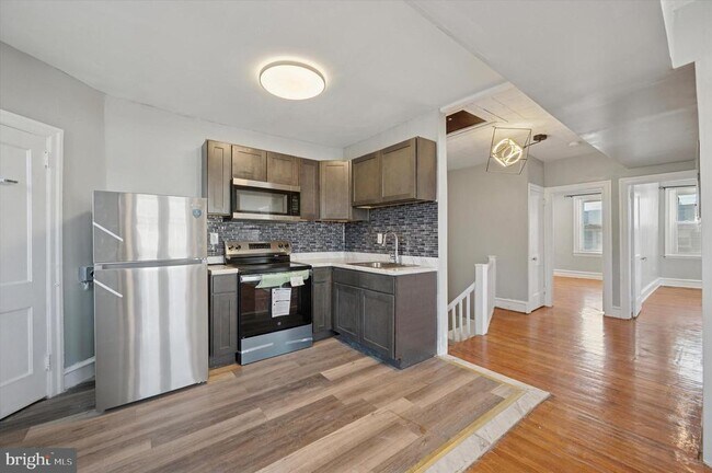 Foto del edificio - 1733 67th Ave