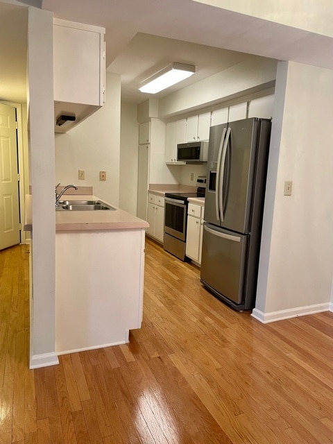 Building Photo - 284 Hillsboro Pl