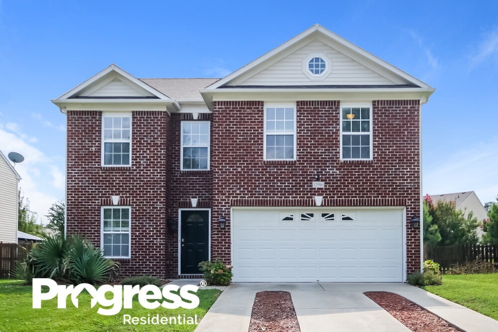 Foto principal - 12916 Silvaire Farm Rd