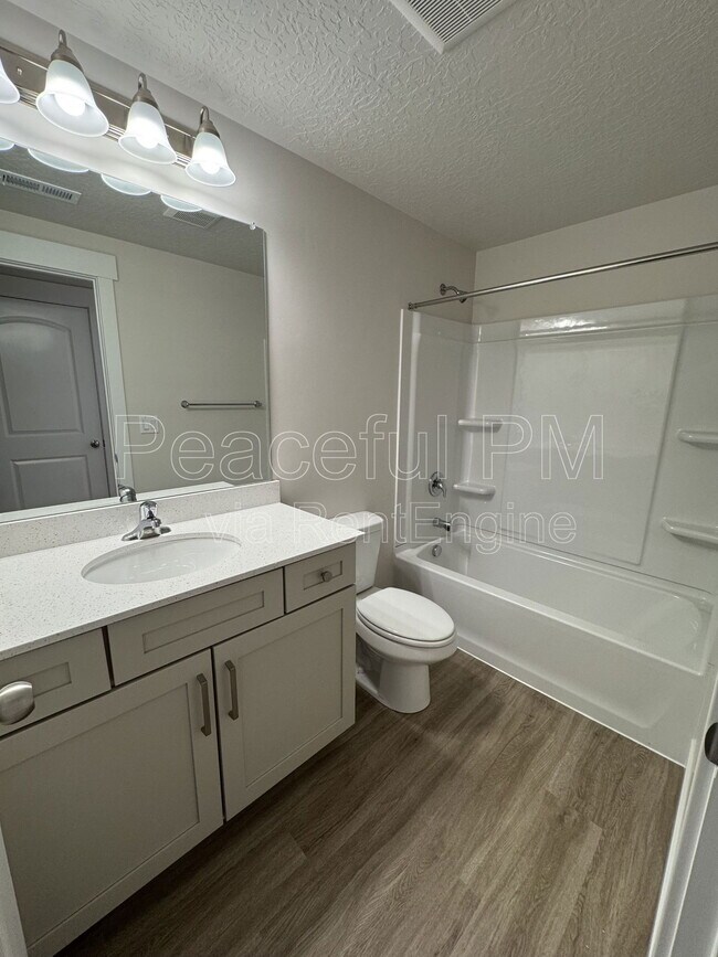 Foto del edificio - 2841 Blue Dawn Ln