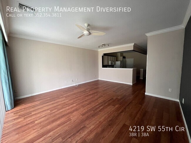 Foto del edificio - 4219 SW 55th Cir