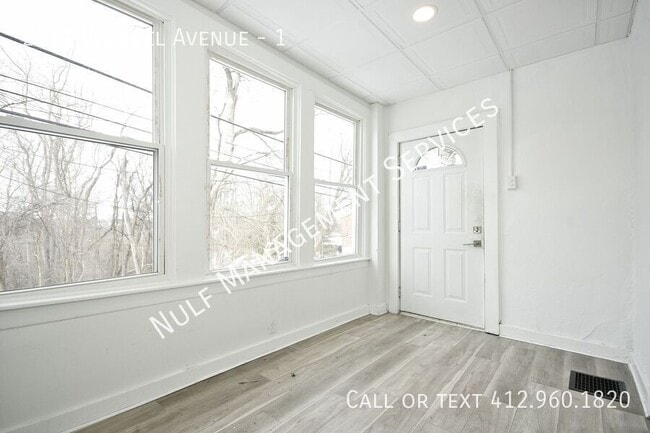 Building Photo - 2611 Voelkel Ave