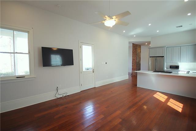 Foto del edificio - 529 Jena St