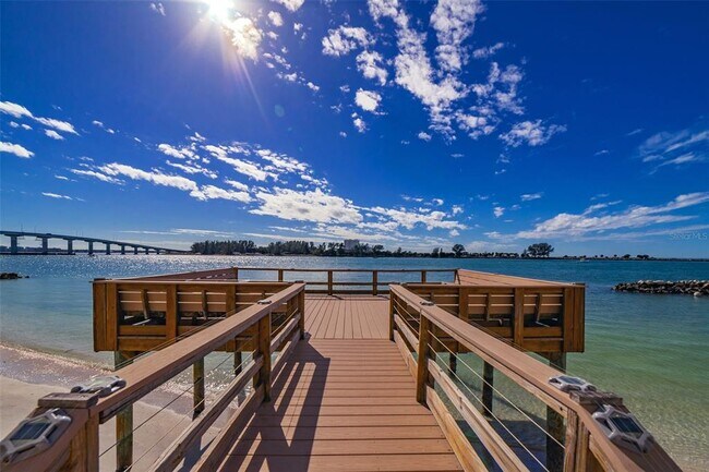 Building Photo - 675 S Gulfview Blvd