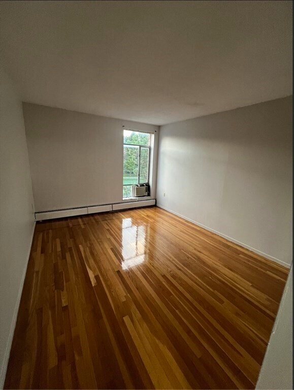 Foto del edificio - 231 Coolidge Ave