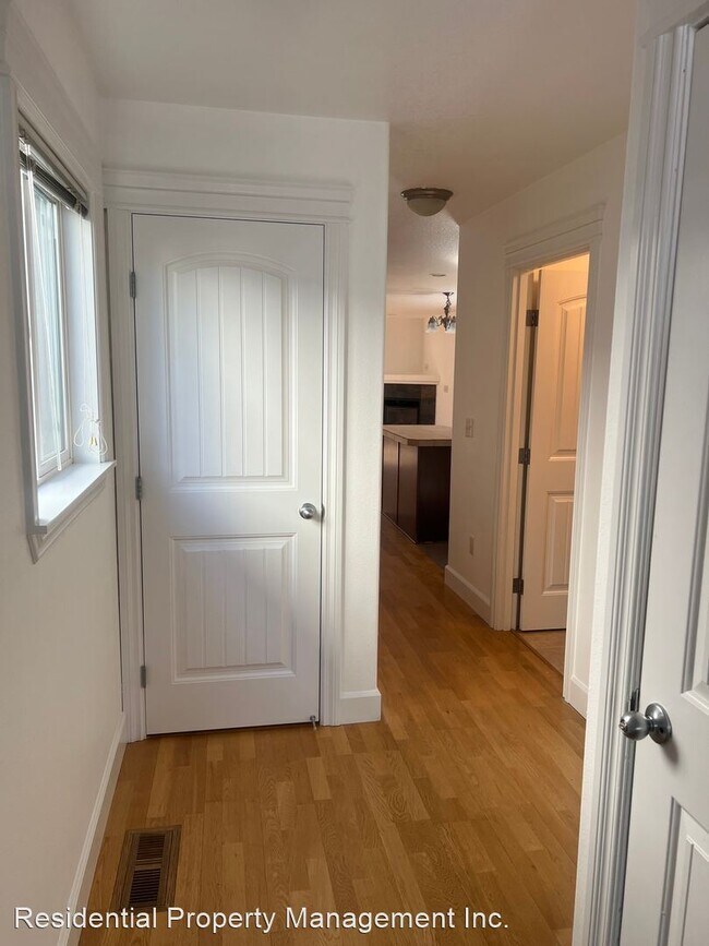 Foto del edificio - 3 br, 2.5 bath House - 546 NE 79th Ave.