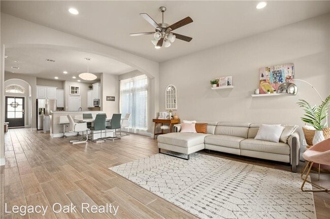 Building Photo - 4 br, 3 bath House - 6712 Llano Stage Trail
