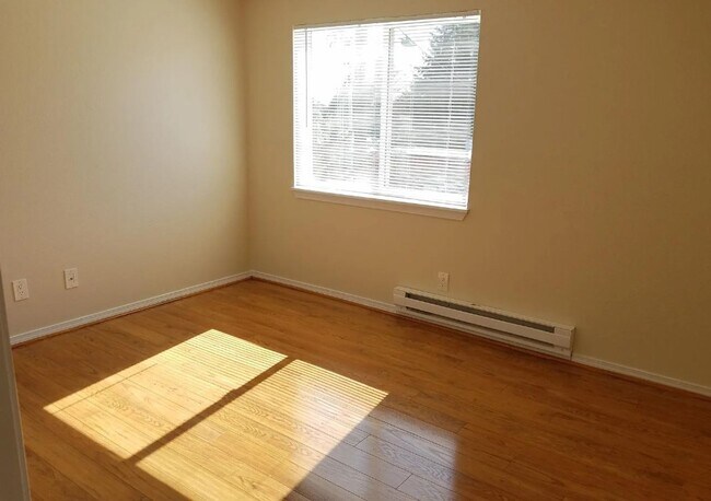 Foto del edificio - 10725 Myers Way S
