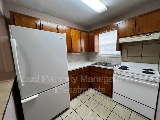 Foto del edificio - 1209 Keralum Ave