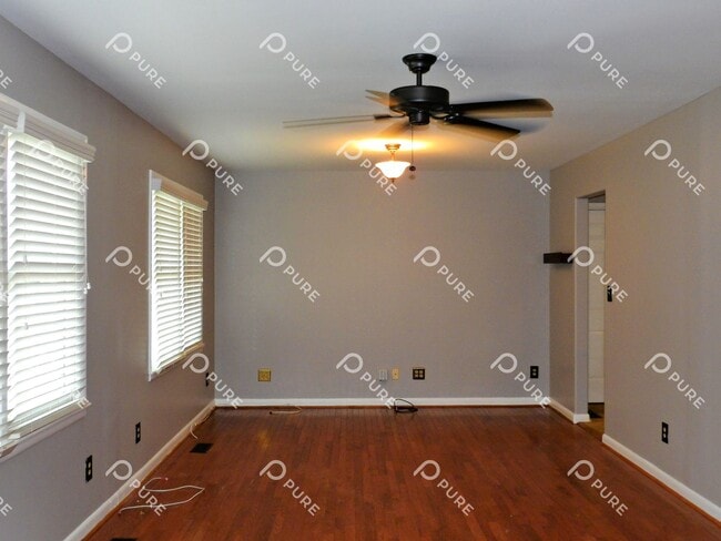 Foto del edificio - 1717 Haynes Ave NE