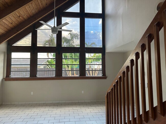 Building Photo - 3 Bedroom Pool Home for Rent