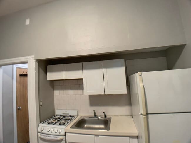 Kitchen and Livingroom - 403 S 40th St