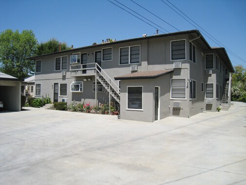 Building Photo - 2085 Huntington Dr