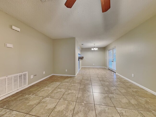 Building Photo - 837 Sunridge Point Dr