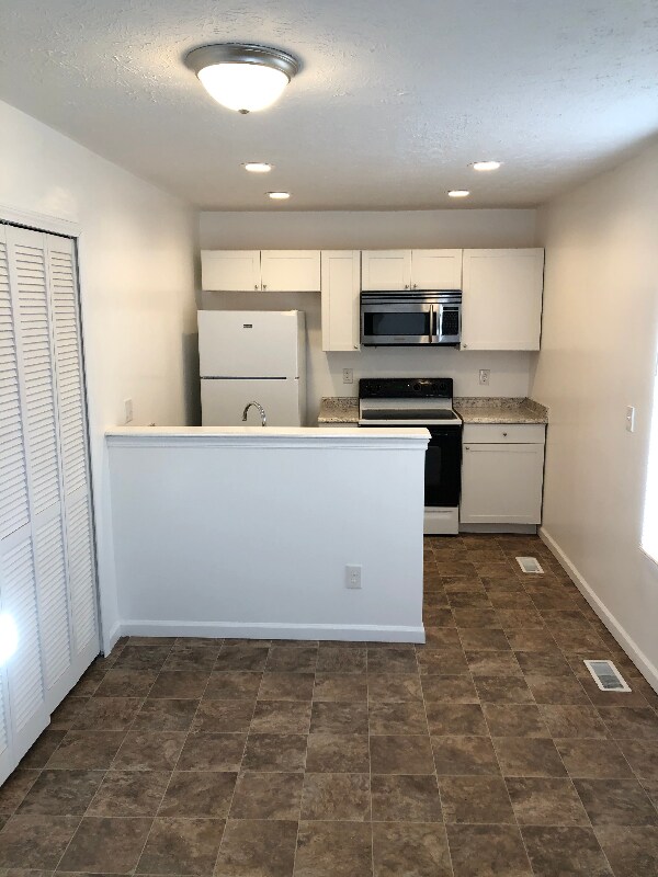 3313 Lupine Dr, Indianapolis, IN 46224 Condo for Rent in Indianapolis