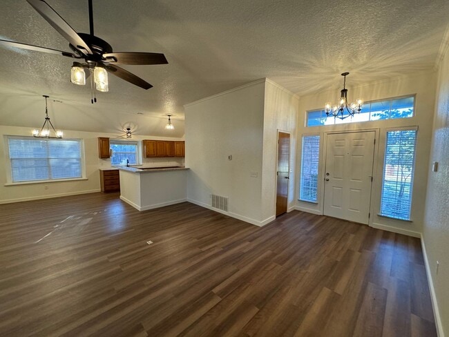 Building Photo - Modern Living Meets Peaceful Serenity!!