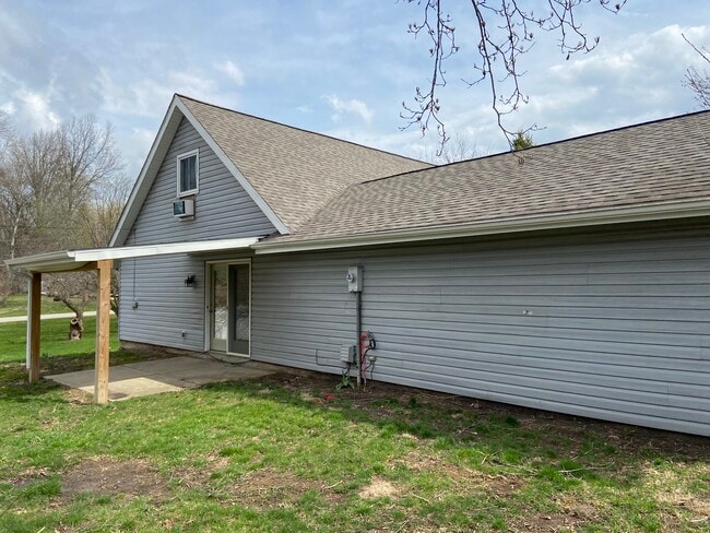 Building Photo - 14837 Michael Dr