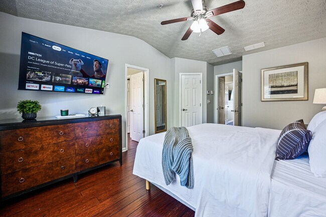 Foto del edificio - 1431 Bay Overlook Dr