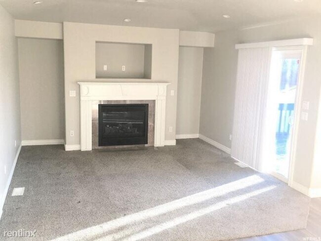 Building Photo - 5 bedroom in West Point UT 84015