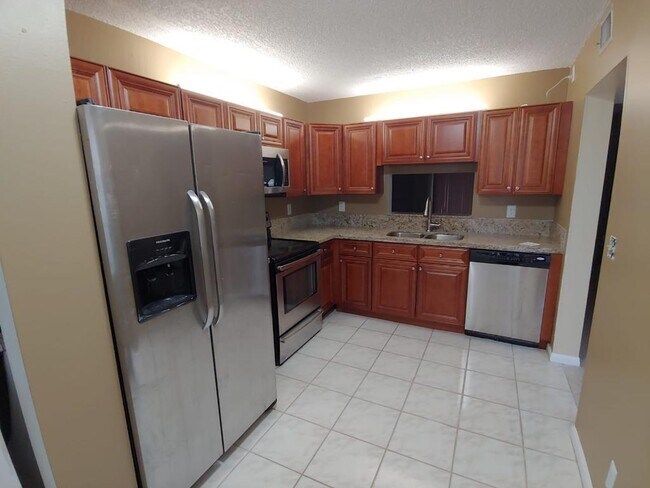 Foto del edificio - 7951 Southgate Blvd