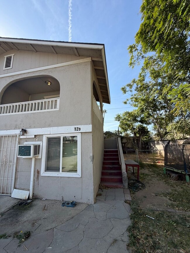 Building Photo - 125 Hughes Ave