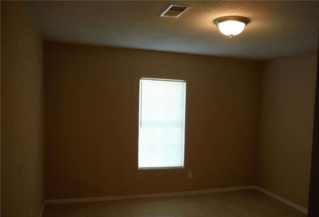 Building Photo - 14639 Edenglen Dr