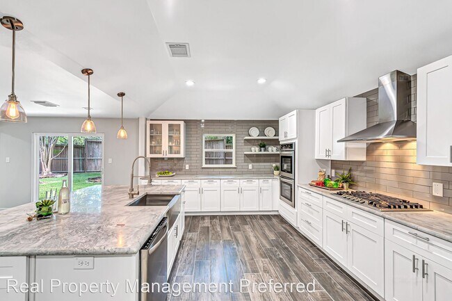 Building Photo - 5 br, 4 bath House - 14111 Heatherfield Dr